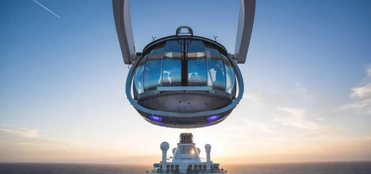 1- NORTH STAR <br> VISTA IMPRESIONANTE A 360° DESDE UNA CÁPSULA