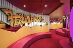 2-Junior Club I Graffiti