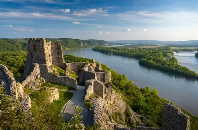 Castillo de Devín