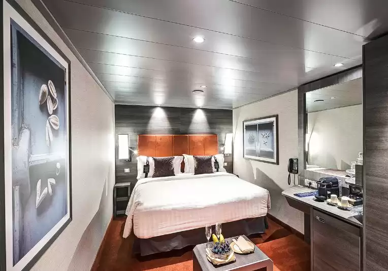 Yacht Club Suite Interior